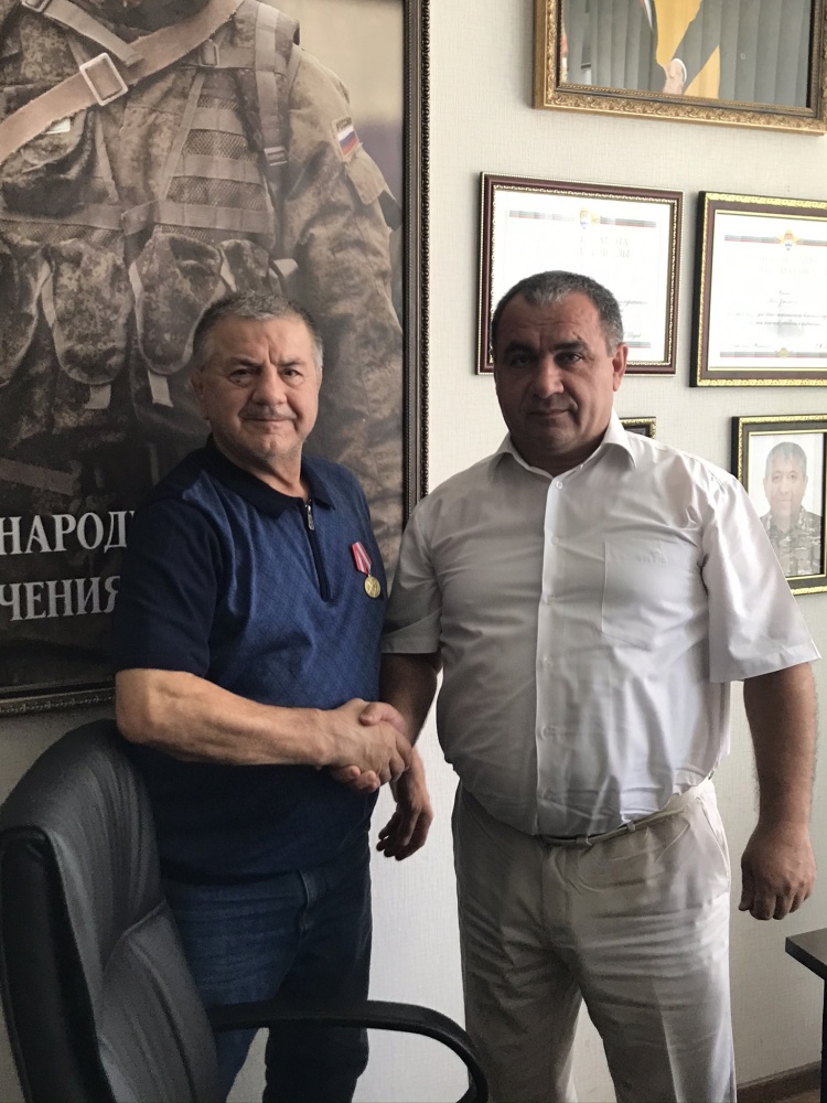 Награждён медалью Эльдаров Сераждин Хангереевич