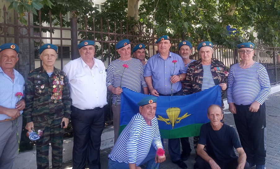 ПРАЗДНИК «КРЫЛАТОЙ ПЕХОТЫ»